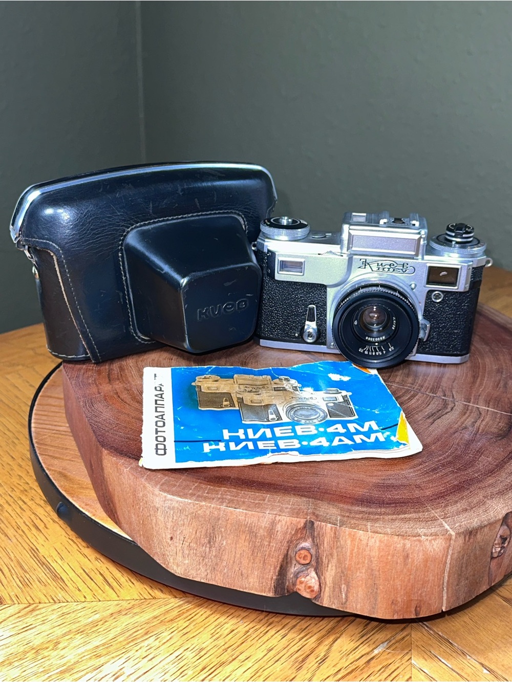 1981 Kiev 4M Type 5 Camera Bundle - WORKING w/ Wide Angle Lens, Case, Manual